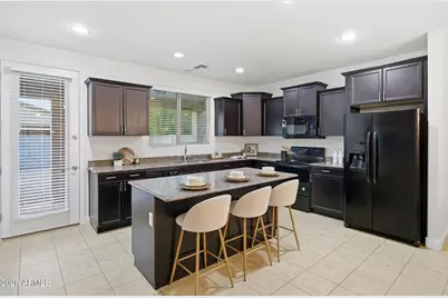 1656 W Loemann Drive, San Tan Valley, AZ 85144 - Photo 10