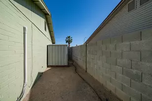 4038 W Cholla St, Phoenix, AZ 85029 - Photo 22