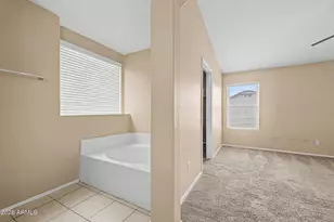 24173 W Lasso Ln, Buckeye, AZ 85326 - Photo 18