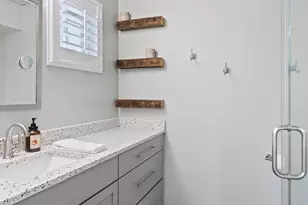 8543 E Mitchell Dr, Scottsdale, AZ 85251 - Photo 24