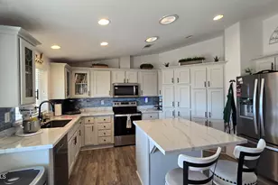 17200 W Bell Rd, Surprise, AZ 85374 - Photo 4
