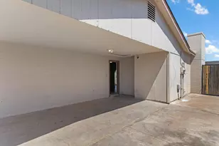 7422 W Turney Ave, Phoenix, AZ 85033 - Photo 8