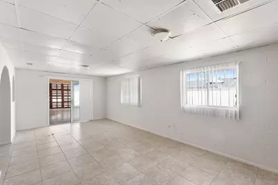 7422 W Turney Avenue, Phoenix, AZ 85033 - Photo 18