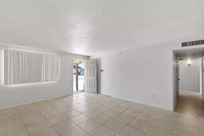 7422 W Turney Avenue, Phoenix, AZ 85033 - Photo 22