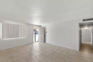 7422 W Turney Ave, Phoenix, AZ 85033 - Photo 22