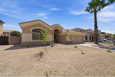 269 W Merrill Avenue, Gilbert, AZ 85233 - Photo 2