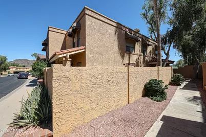 801 E North Lane #1, Phoenix, AZ 85020 - Photo 2