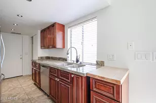 801 E North Ln, Phoenix, AZ 85020 - Photo 12