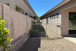 10454 W Foothill Dr, Peoria, AZ 85383 - Photo 38