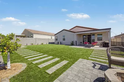 2548 W Grenadine Road, Phoenix, AZ 85041 - Photo 30