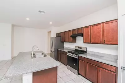 637 E Buckingham Avenue, Gilbert, AZ 85297 - Photo 10