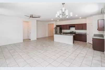 637 E Buckingham Avenue, Gilbert, AZ 85297 - Photo 16