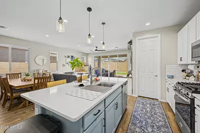 17850 W Running Deer Trail, Surprise, AZ 85387 - Photo 12
