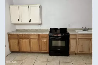 206 N Sunshine Boulevard, Eloy, AZ 85131 - Photo 8