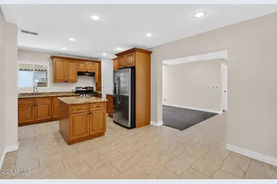 2726 E Fairmount Avenue, Phoenix, AZ 85016 - Photo 14