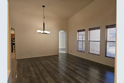 18515 W Caribbean Lane, Surprise, AZ 85388 - Photo 4