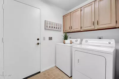 9411 W Kerry Lane, Peoria, AZ 85382 - Photo 24