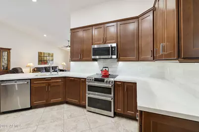 10909 E Watford Drive, Sun Lakes, AZ 85248 - Photo 18