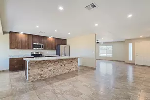 11740 N 74th Dr, Peoria, AZ 85345 - Photo 8