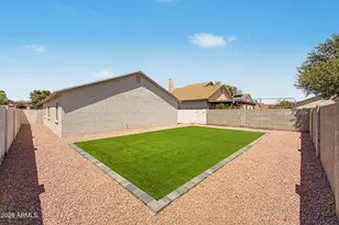 8915 W Vale Dr, Phoenix, AZ 85037 - Photo 20