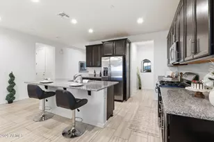 11597 W Andrew Ln, Peoria, AZ 85383 - Photo 8