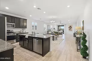 11597 W Andrew Ln, Peoria, AZ 85383 - Photo 4