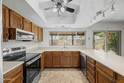 3023 S Carriage Lane, Mesa, AZ 85202 - Photo 8
