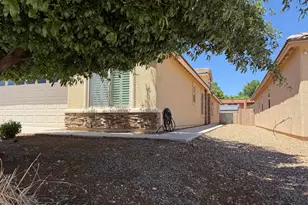 1426 Bonnie View Pl, Sierra Vista, AZ 85635 - Photo 2