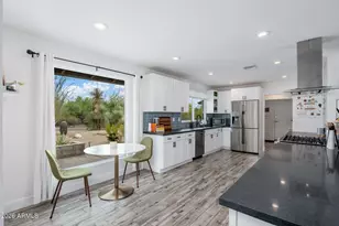 4338 E Rancho Dr, Phoenix, AZ 85018 - Photo 16