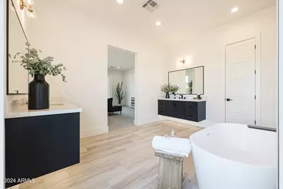 1420 E Coyote Wash Drive, Phoenix, AZ 85085 - Photo 52
