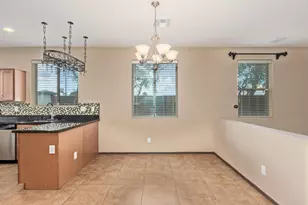 2624 W Beautiful Ln, Phoenix, AZ 85041 - Photo 4