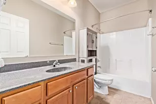 2624 W Beautiful Ln, Phoenix, AZ 85041 - Photo 14