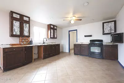 4236 N 31st Drive, Phoenix, AZ 85017 - Photo 12
