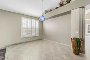 718 E Mountain Sage Dr, Phoenix, AZ 85048 - Photo 10