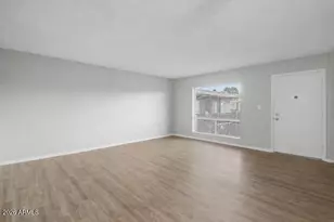 3230 E Pinchot Ave, Phoenix, AZ 85018 - Photo 10