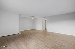 3230 E Pinchot Ave, Phoenix, AZ 85018 - Photo 6
