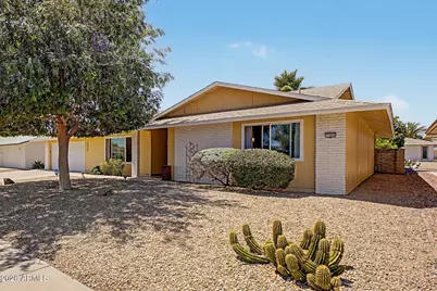 17806 N 130th Avenue, Sun City West, AZ 85375 - Photo 2