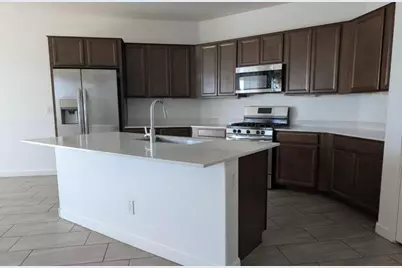 19663 W Badgett Lane, Litchfield Park, AZ 85340 - Photo 4