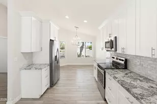 8675 E Belleview Pl, Scottsdale, AZ 85257 - Photo 10