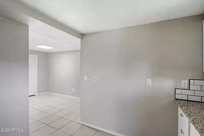 703 W 1st Place # 4, Mesa, AZ 85201 - Photo 8