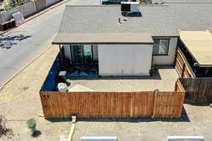 3120 N 67th Ln, Phoenix, AZ 85033 - Photo 8