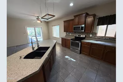 381 S 165th Drive, Goodyear, AZ 85338 - Photo 34