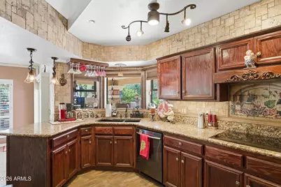 1036 E Shangri La Road, Phoenix, AZ 85020 - Photo 12