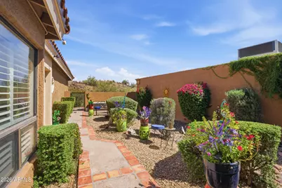 1036 E Shangri La Road, Phoenix, AZ 85020 - Photo 44