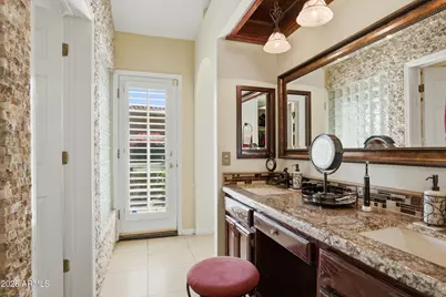 1036 E Shangri La Road, Phoenix, AZ 85020 - Photo 20