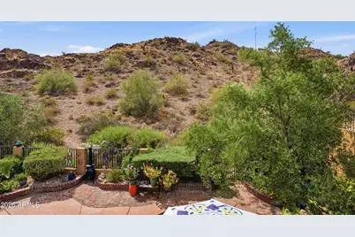 1036 E Shangri La Road, Phoenix, AZ 85020 - Photo 40
