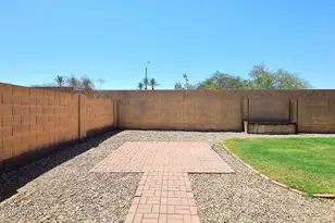 10945 W Loma Ln, Peoria, AZ 85345 - Photo 30