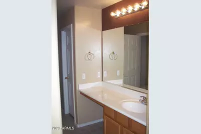 10945 W Loma Lane, Peoria, AZ 85345 - Photo 16