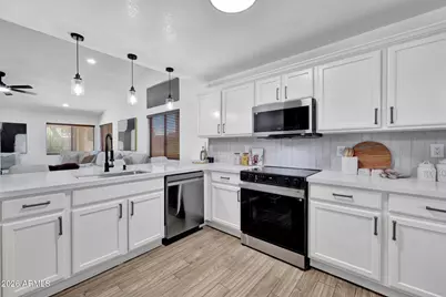 3249 E Wildhorse Drive, Gilbert, AZ 85297 - Photo 12