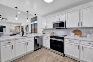 3249 E Wildhorse Dr, Gilbert, AZ 85297 - Photo 12